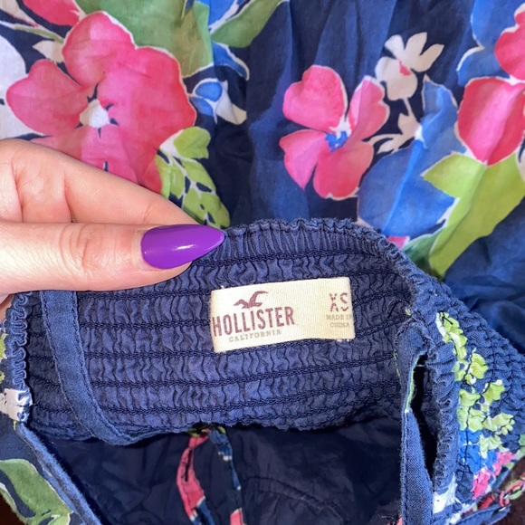 🎱Hollister floral dress! - Picture 5 of 7